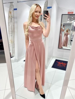 Sukienka długa satynowa wiązanie szyja róż