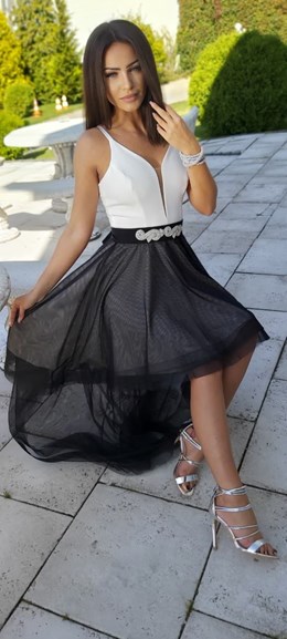 Sukienka asymetryczna ramiączka dekolt biały/czerń