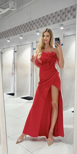 Sukienka długa rybka gorset pióra czerwień