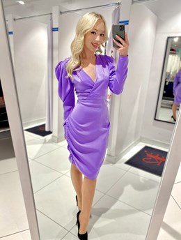 Sukienka midi rękaw marszczenie fiolet