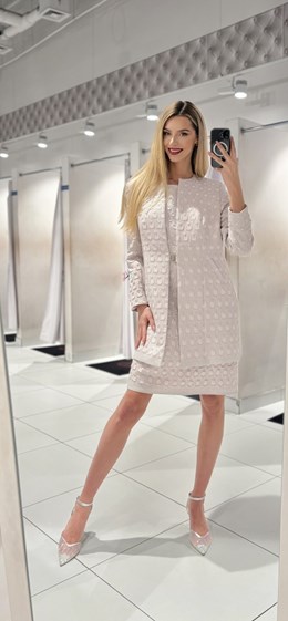 Płaszczyk połysk krople róż