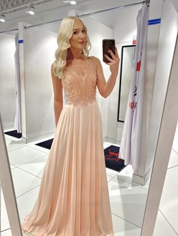 Sukienka długa ramiączka zdobiona góra morela