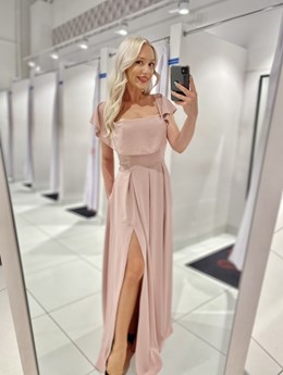 Sukienka długa falbana materiał szyfon róż