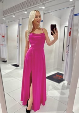 Sukienka długa satynowa wiązanie szyja malina