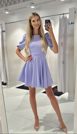 Sukienka krótka rozkloszowana tył wycięcie fiolet