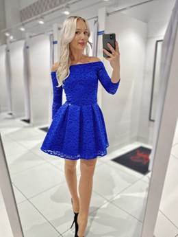 Sukienka krótka koronkowa z rękawkiem chaber