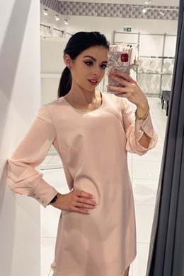 Sukienka krótka z długim rękawem róż