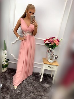 Sukienka długa z ozdobą z kamieniami róż