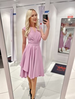 Sukienka midi szerokie ramiączka falbana wrzos