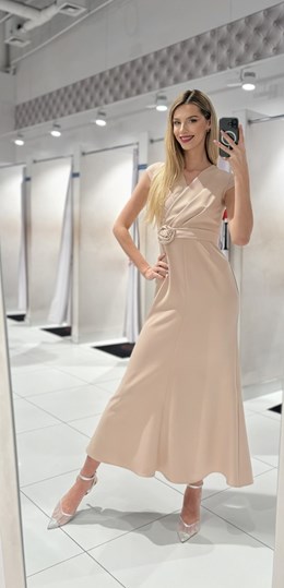 Sukienka długa rękawek pasek róża beż