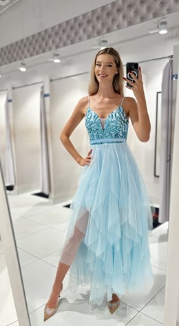 Sukienka długa falbany tiul cekiny błękit