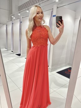 Sukienka długa zdobione plecy koral
