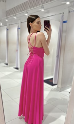 Sukienka długa wiązanie plecy gładka magenta