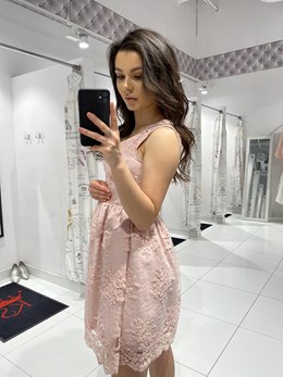 Sukienka krótka koronkowa ramiączka róż