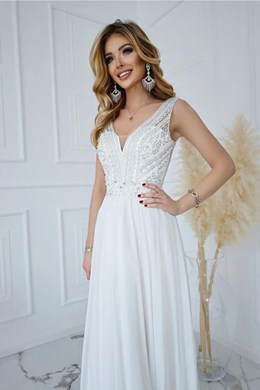 Sukienka długa zdobiona góra kryształki biała