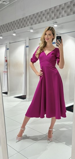 Sukienka midi rękawek 3/4 pas wiązanie fuksja