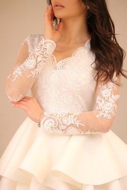 Sukienka krótka pianka rękaw biały