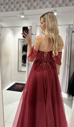 Sukienka długa gorset opadające rękawki tiul bordo