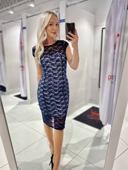 Sukienka krótka koronka diamenciki granat