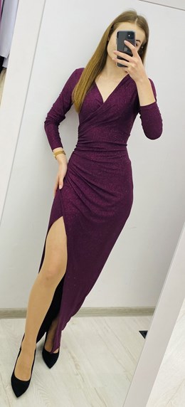 Sukienka długa dopasowana rękaw brokat śliwka