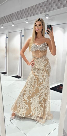 Sukienka długa rybka cyrkonie beż/srebro