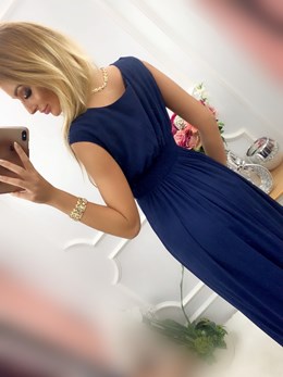 Sukienka długa siatka z tyłu granat