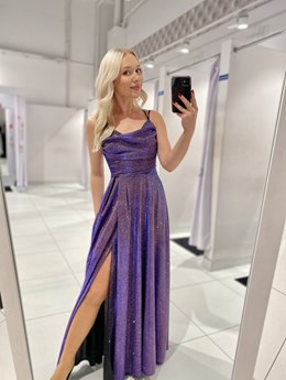 Sukienka długa wiązanie plecy brokat holo fiolet