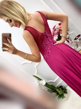 Sukienka długa siateczka tył fuksja