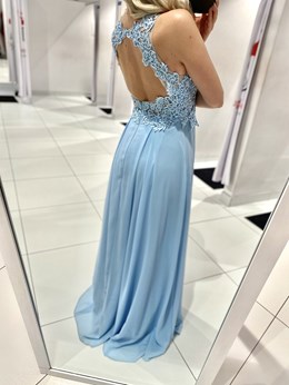 Sukienka długa odkryte plecy koronka góra błękit