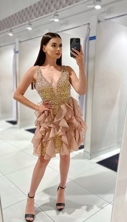 Sukienka krótka cekiny falbany holo brąz