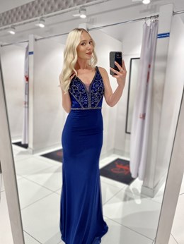 Sukienka długa ozdobny dekolt odkryte plecy granat