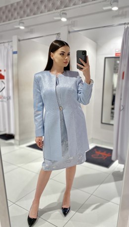 Sukienka krótka rękawek połysk srebro/biel