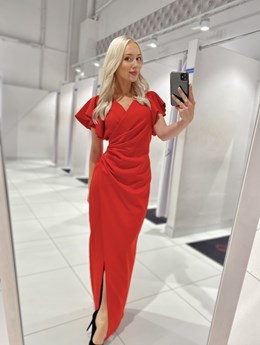 Sukienka długa dopasowana falbana rękaw czerwień