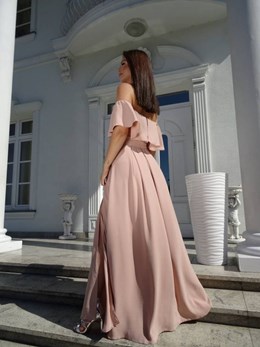Sukienka długa rozcięcie falbana dekolt beżowy