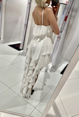 Sukienka asymetryczna falbanka koronka biel