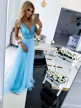 Sukienka długa tiulowa ozdobna góra niebieski