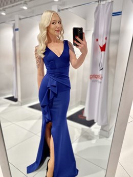 Sukienka długa falbana koraliki ramiona granat