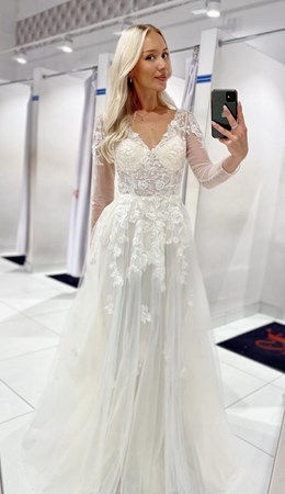 Sukienka długa rękaw tiul zdobienia kwiaty ecru