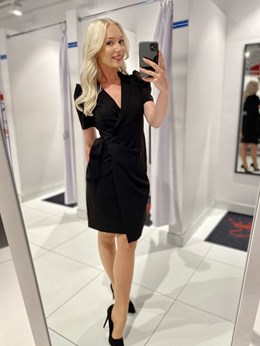 Sukienka krótka marynarkowa kokarda czerń